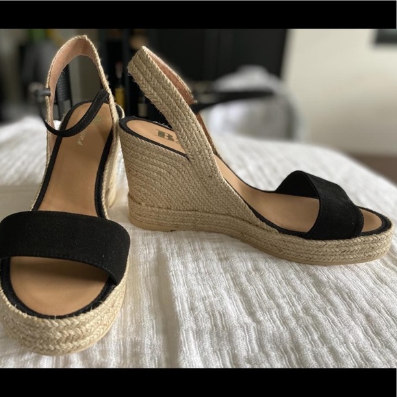 Black Wedge Sandals - Picture 2 of 6